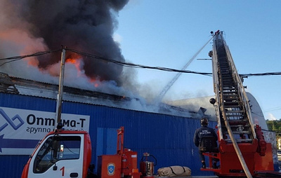 Пожар на складах в Красноярске потушен