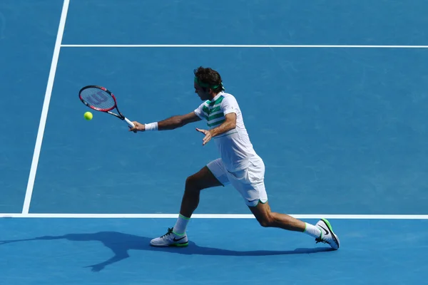 Семнадцать раз большого шлема чемпион Roger Федерер из Швейцарии в действии во время четвертьфинальный матч в Австралии Open 2016 — стоковое фото